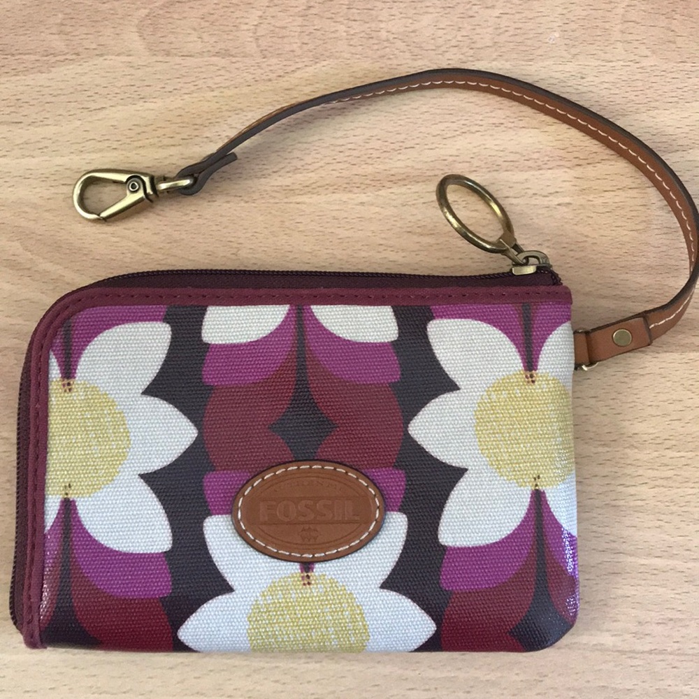 Fossil Key-per Floral Wristlet